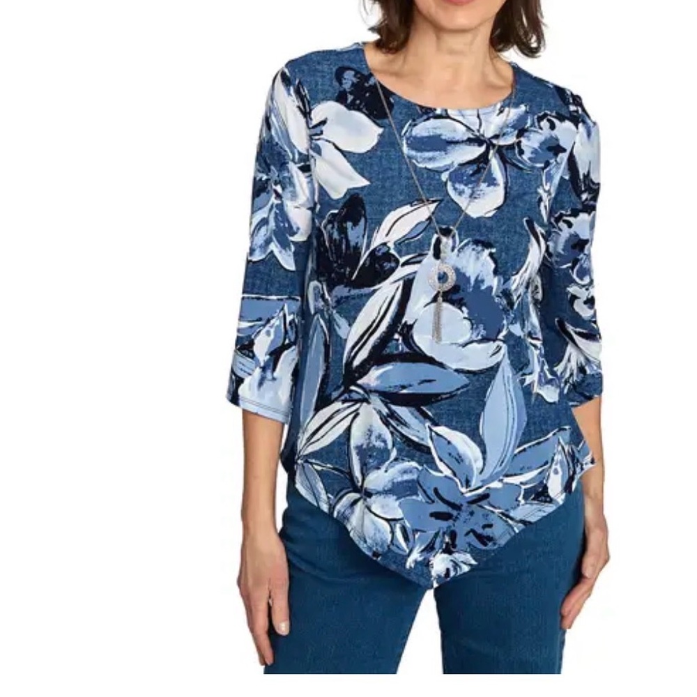 Alfred Dunner navy and white floral blouse